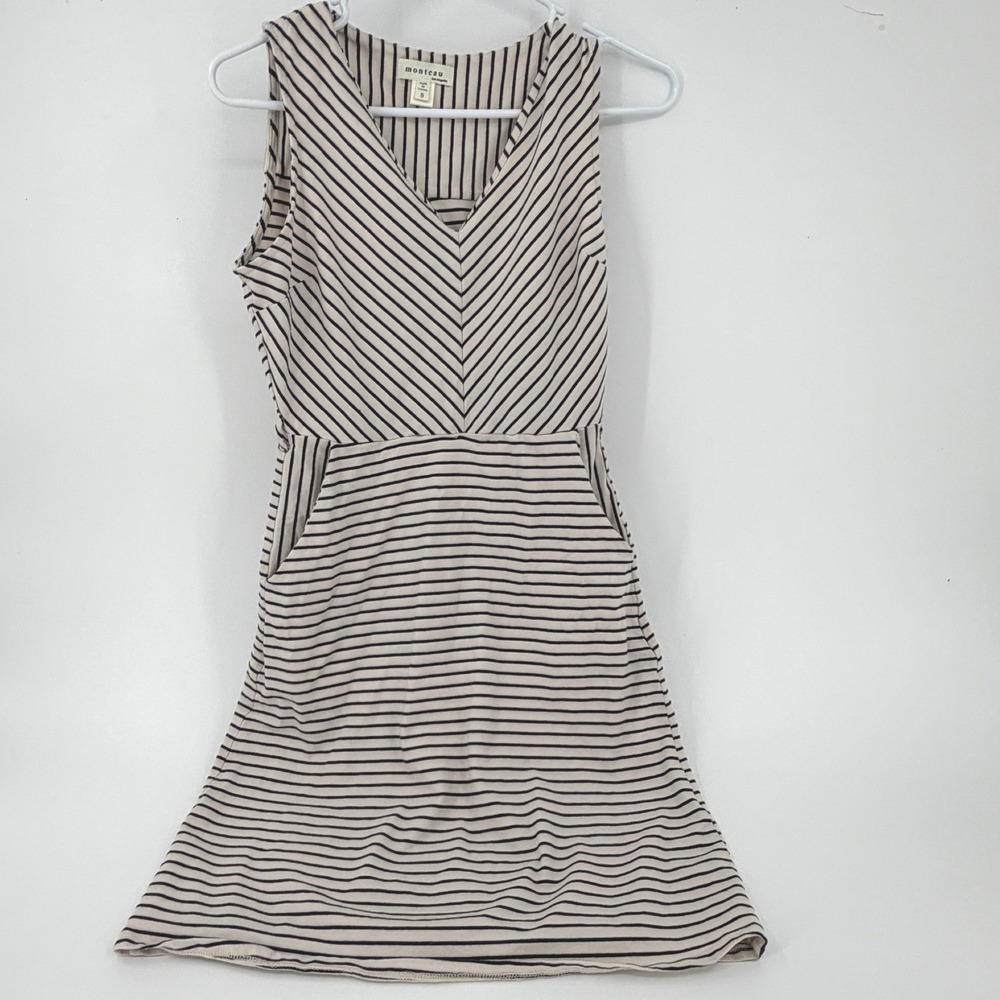 Monteau Los Angeles Striped V-Neck Fit &‎ Flare Mini Dress with Pockets Small